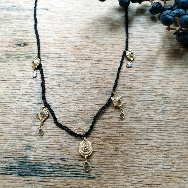 Marie Laure Chamorel rodžiuoto sidabro kaklo papuošalas Black Silver Black